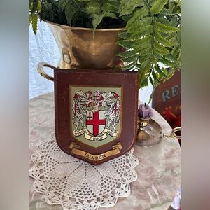 London Heraldic Shield Wooden Wall Accent